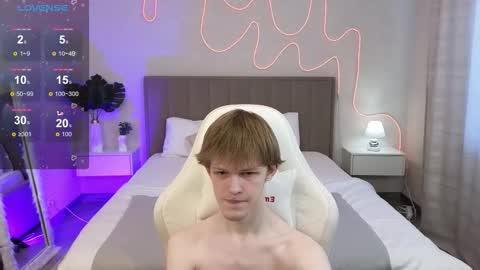 Snapshot of fakeangel87 chatting on 11-16-25, 07:25 Fakeangel online show from 11-16-25, 07:25