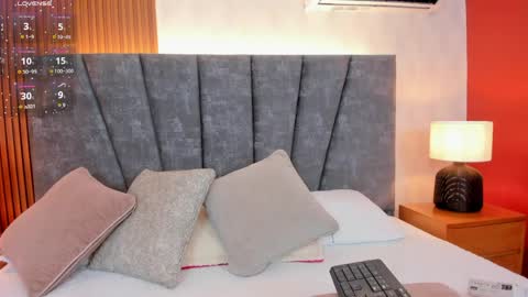  Leila.... online show from 04-07-26, 12:05