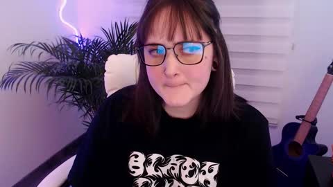 OF fallenag 1 online show from 12-22-25, 02:08