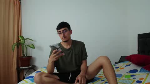 Snapshot of fallgays chatting on 11-28-25, 12:46 FallGays online show from 11-28-25, 12:46