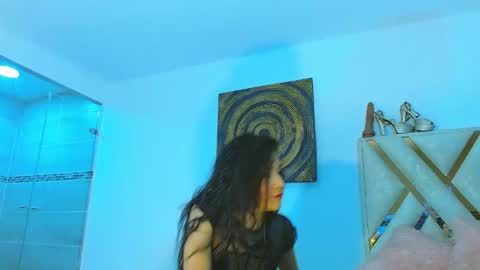 Snapshot of fanasy_andreadollx chatting on 12-21-25, 08:10 Andrea online show from 12-21-25, 08:10