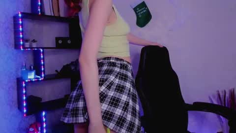 Snapshot of fane_stain chatting on 01-01-25, 05:54 Merida but you can call me Ida online show from 01-01-25, 05:54