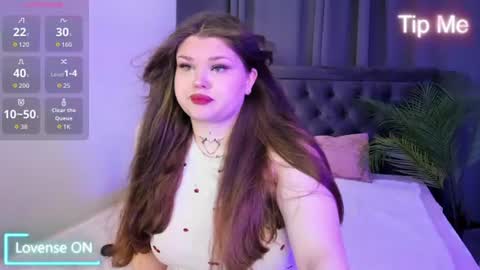 Elena online show from 06-22-26, 12:24