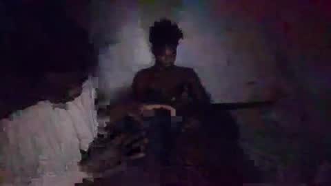 Snapshot of fangon2 chatting on 10-18-25, 03:46 KEITH ELISA online show from 10-18-25, 03:46