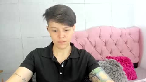 Snapshot of fanny_18 chatting on 11-13-25, 07:57 FANNY online show from 11-13-25, 07:57