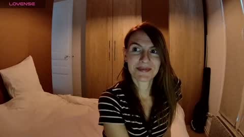 Snapshot of fanny_posy chatting on 06-30-26, 10:38 Fanny online show from 06-30-26, 10:38