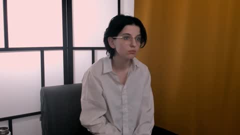 Snapshot of fannyharber chatting on 12-02-24, 01:35 Mia online show from 12-02-24, 01:35