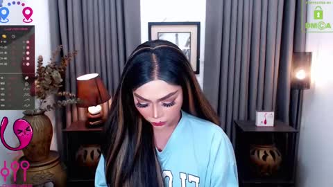 Snapshot of fantacyoflove chatting on 01-19-25, 07:58 YASI online show from 01-19-25, 07:58