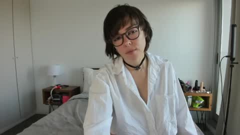 Snapshot of fantastic_sonya chatting on 05-17-26, 01:40 Fantastic Sonya online show from 05-17-26, 01:40