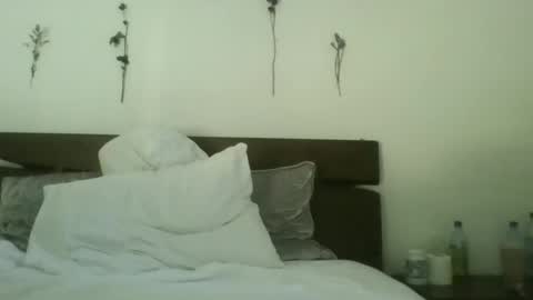 Snapshot of fantasycreampuff666 chatting on 06-17-26, 01:45 fantasycreampuff666 online show from 06-17-26, 01:45