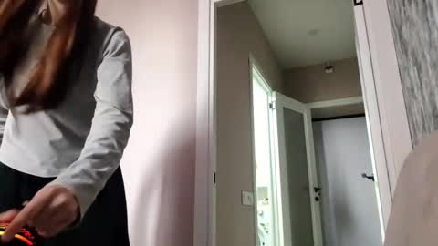 Snapshot of farahmantifel chatting on 10-05-25, 10:13 Anna Scovich online show from 10-05-25, 10:13