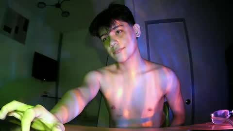 fastfucker_22 online show from 12-04-25, 10:57