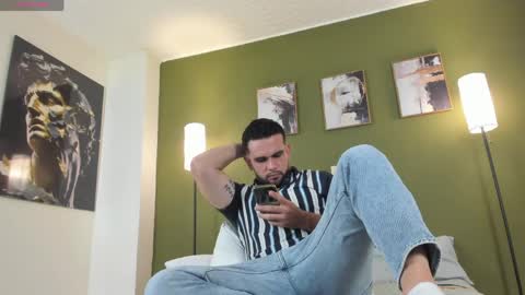 Snapshot of fatdick_1 chatting on 05-09-26, 08:14 M A T T E O online show from 05-09-26, 08:14