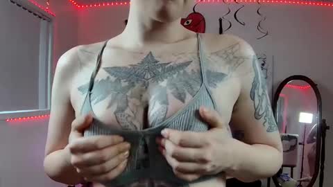 Snapshot of fate_fletcher chatting on 03-09-25, 01:25 fate_fletcher online show from 03-09-25, 01:25