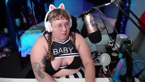 FatVeronica online show from 01-19-25, 07:15