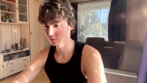 Faust online show from 09-19-25, 01:23