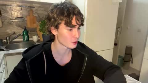 Faust online show from 11-25-25, 11:38