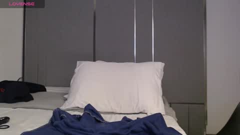 Snapshot of faustosaenz chatting on 12-11-24, 01:26 FAUSTO online show from 12-11-24, 01:26