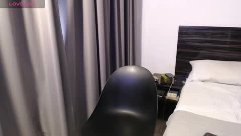 Snapshot of faustosaenz chatting on 03-10-25, 01:10 FAUSTO online show from 03-10-25, 01:10