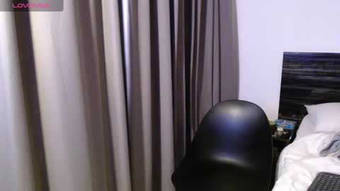 Snapshot of faustosaenz chatting on 03-11-25, 04:51 FAUSTO online show from 03-11-25, 04:51