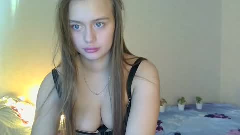 Jasminefeelings online show from 12-16-24, 06:32