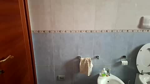 Snapshot of fede2985 chatting on 02-02-25, 02:45 Fede online show from 02-02-25, 02:45