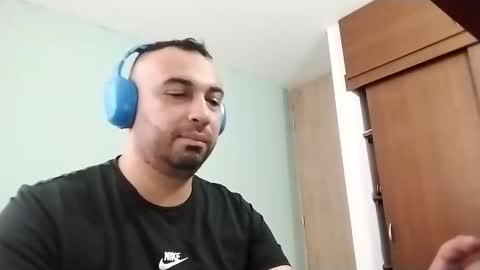 Snapshot of federikofer2 chatting on 02-15-25, 09:04 federico online show from 02-15-25, 09:04