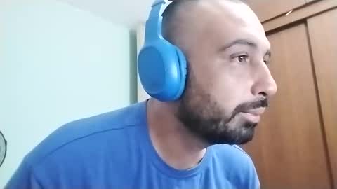 Snapshot of federikofer2 chatting on 10-18-25, 11:27 federico online show from 10-18-25, 11:27