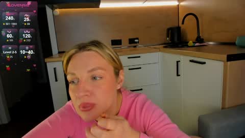 Snapshot of fedoseya chatting on 04-27-26, 02:04 Fedosya Baby Girl online show from 04-27-26, 02:04