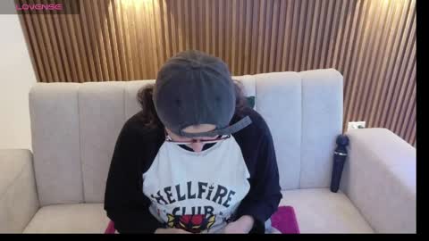 Feelena online show from 05-11-26, 05:02