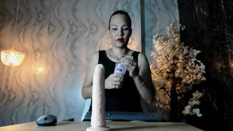 feetbynic online show from 10-25-25, 02:24