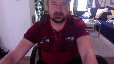 Snapshot of feetkissboy chatting on 11-15-25, 11:40 feetkissboy online show from 11-15-25, 11:40