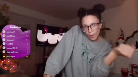 Snapshot of feetnymph chatting on 01-13-25, 11:38 Soley online show from 01-13-25, 11:38