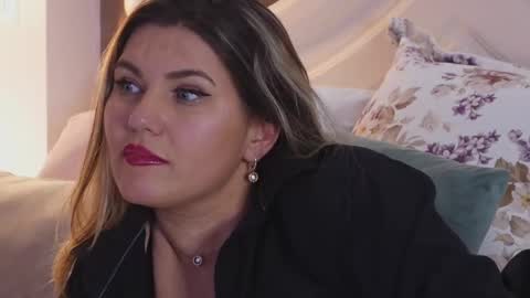 FeliciaKrige online show from 02-19-25, 12:14