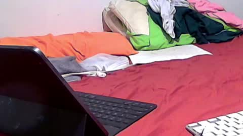 Snapshot of felicitybliss29 chatting on 09-21-25, 07:10 felicitybliss29 online show from 09-21-25, 07:10