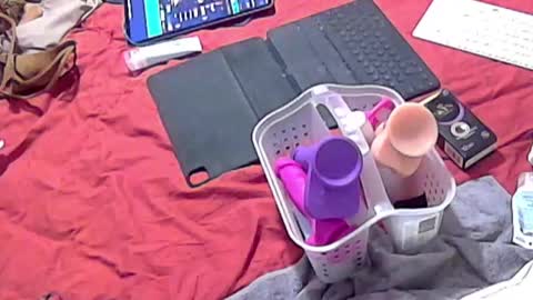 Snapshot of felicitybliss29 chatting on 09-26-25, 04:38 felicitybliss29 online show from 09-26-25, 04:38