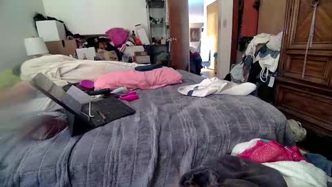 Snapshot of felicitybliss29 chatting on 02-19-26, 10:44 felicitybliss29 online show from 02-19-26, 10:44