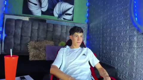 Snapshot of felipe_fiire chatting on 06-14-26, 07:49 felipe fiire online show from 06-14-26, 07:49