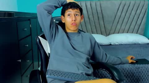 felipehot_gonzales online show from 09-09-25, 12:59