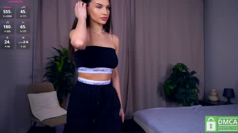 Snapshot of felissiany chatting on 02-02-25, 04:05 Hello im Nova online show from 02-02-25, 04:05