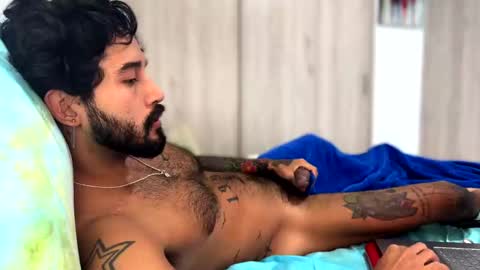 Felix Candela  online show from 12-15-24, 03:20