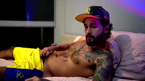 Felix Candela  online show from 01-10-25, 05:58