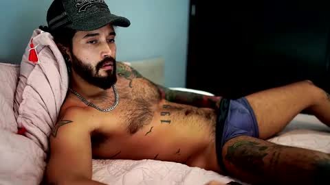 Felix Candela  online show from 01-23-25, 05:52