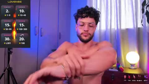 Snapshot of felixsantox chatting on 09-20-25, 09:38 FelixSantos online show from 09-20-25, 09:38