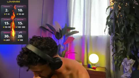 Snapshot of felixsantox chatting on 09-28-25, 07:19 FelixSantos online show from 09-28-25, 07:19