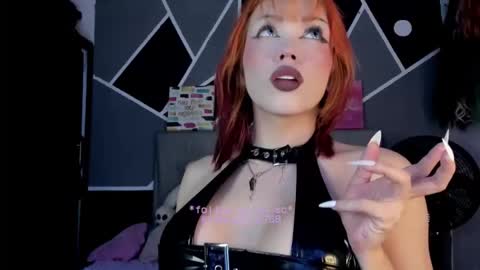 Snapshot of fem_boy6 chatting on 11-28-25, 09:23 fem_boy6 online show from 11-28-25, 09:23