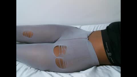 Snapshot of femaqueen chatting on 11-01-25, 08:16 Navil online show from 11-01-25, 08:16