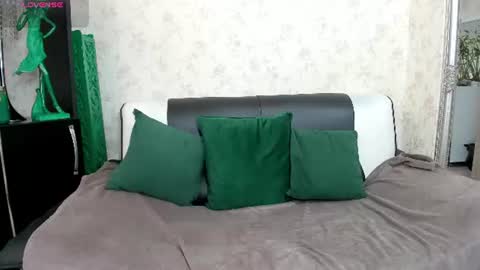 Snapshot of femcupid chatting on 07-10-26, 05:01 Im Lexi online show from 07-10-26, 05:01