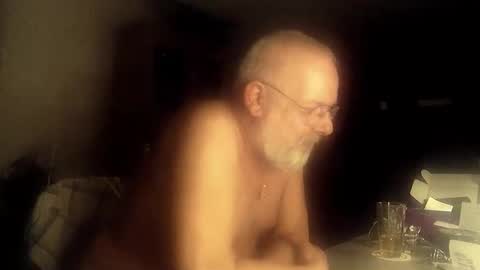 Snapshot of femdom_sub chatting on 10-19-25, 11:05 femdom_sub online show from 10-19-25, 11:05