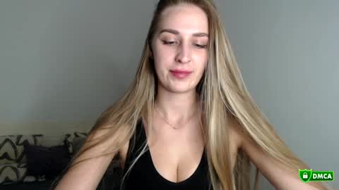 Snapshot of femkedejager chatting on 05-21-26, 07:43 Femke online show from 05-21-26, 07:43